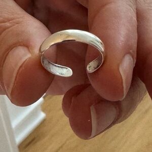 Sterling Silver Open Toe Ring - brand new